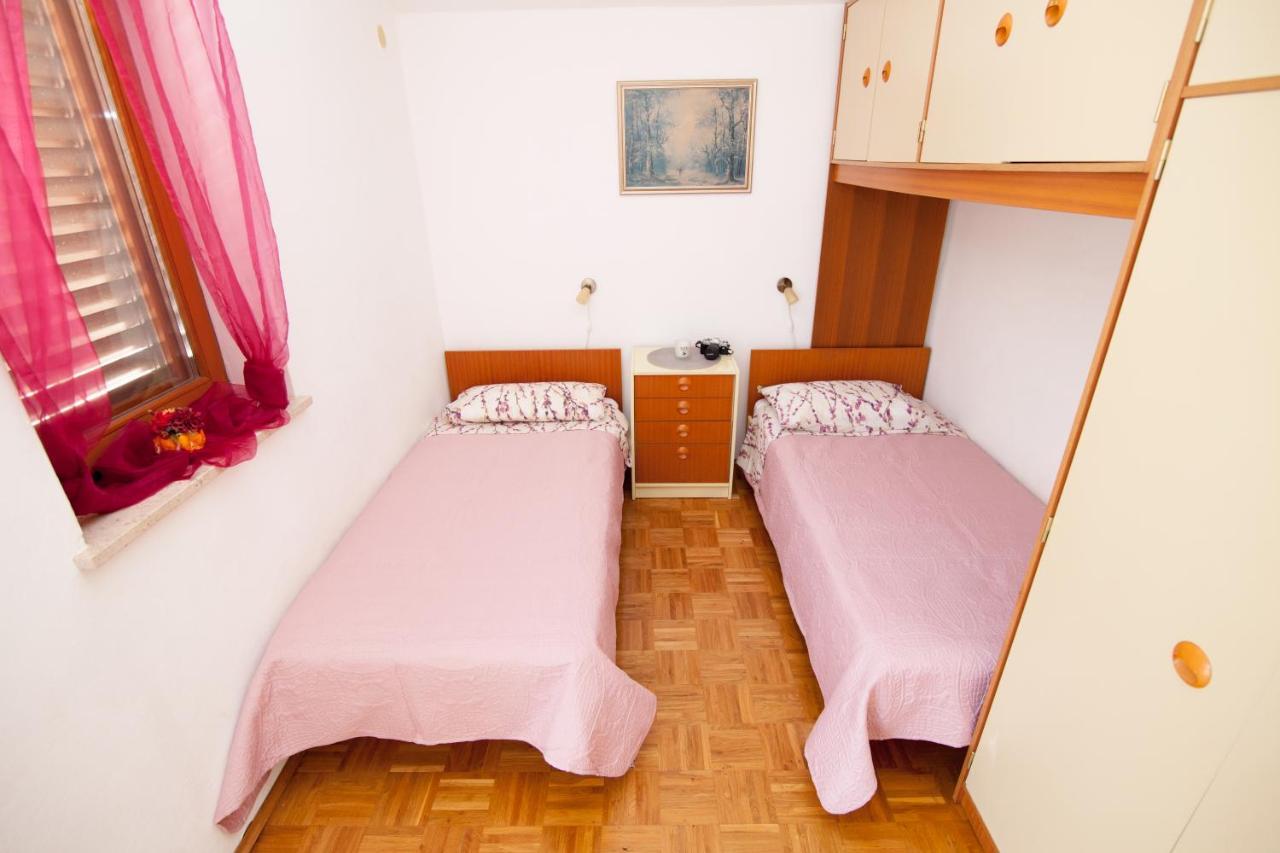 반졸레 Apartman Kristina 아파트 외부 사진