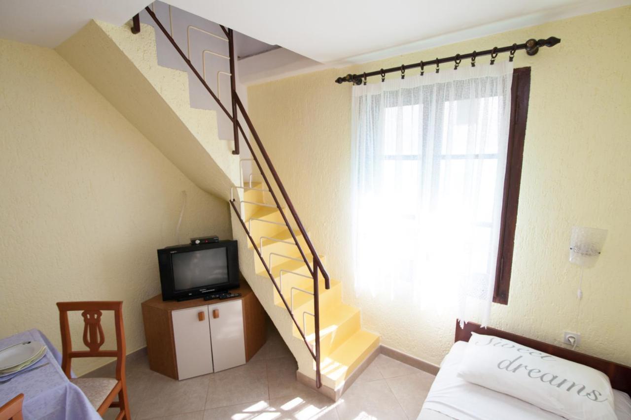 반졸레 Apartman Kristina 아파트 외부 사진
